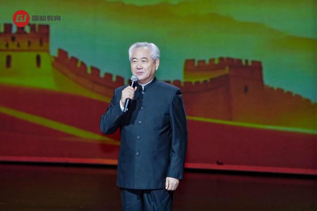 8221ed56e6e445b4bfc17fefa35c575a